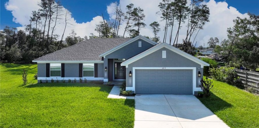 House in Ocala, Florida 4 bedrooms, 163.51 sq.m. № 1894147
