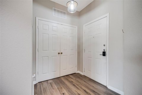 Condo in Kissimmee, Florida, 2 bedrooms  № 2310912 - photo 10