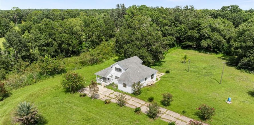 Casa en Archer, Florida 3 dormitorios, 195.56 m2 № 1903448