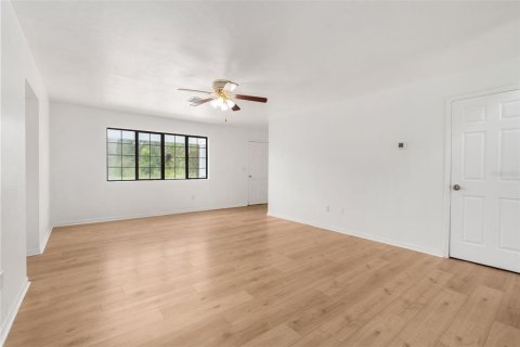 Casa en venta en Archer, Florida, 3 dormitorios, 195.56 m2 № 1903448 - foto 10