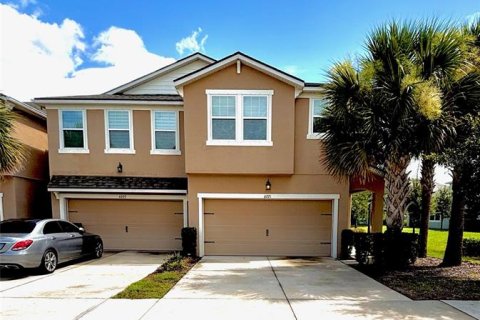 Townhouse in Tampa, Florida 4 bedrooms, 243.22 sq.m. № 1821102 - photo 2