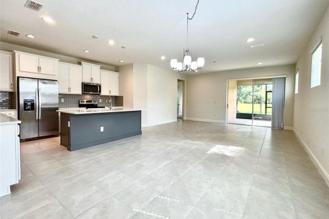 Townhouse in Tampa, Florida 4 bedrooms, 243.22 sq.m. № 1821102 - photo 4