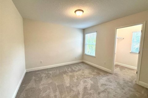 Townhouse in Tampa, Florida 4 bedrooms, 243.22 sq.m. № 1821102 - photo 27
