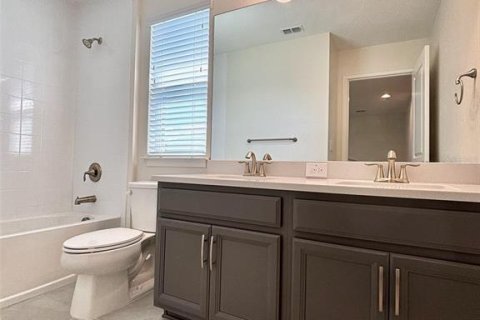 Townhouse in Tampa, Florida 4 bedrooms, 243.22 sq.m. № 1821102 - photo 28
