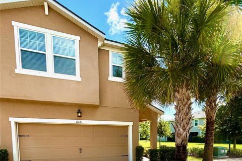 Townhouse in Tampa, Florida 4 bedrooms, 243.22 sq.m. № 1821102 - photo 1