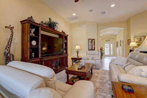 House in Venice, Florida 3 bedrooms, 163.79 sq.m. № 1630803 - photo 8