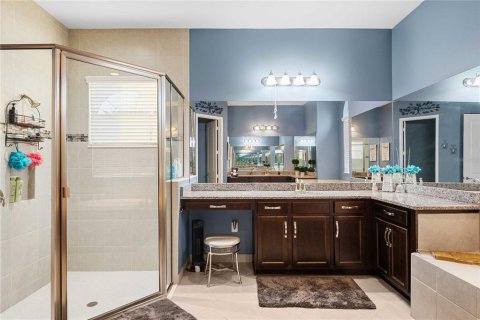 House in Wesley Chapel, Florida 6 bedrooms, 452.81 sq.m. № 2143969 - photo 20