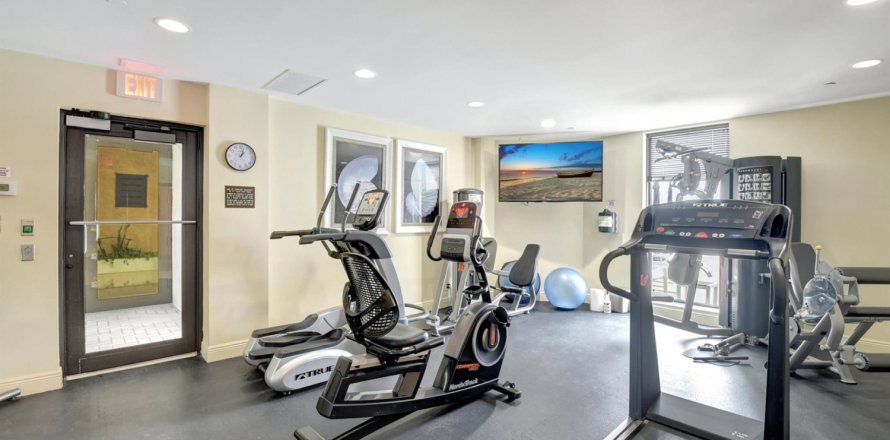 Condominio en Highland Beach, Florida, 2 dormitorios № 1215976