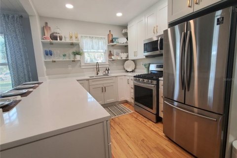 Villa ou maison à louer à Daytona Beach, Floride: 2 chambres, 9.29 m2 № 1783100 - photo 2