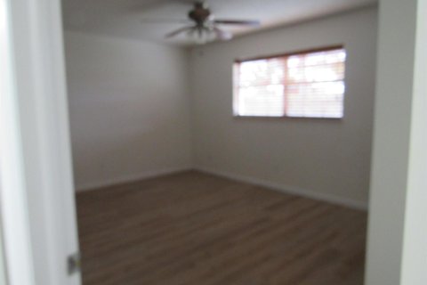 Condo in Stuart, Florida, 3 bedrooms  № 2082960 - photo 12