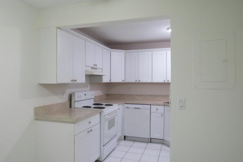 Condo in Stuart, Florida, 3 bedrooms  № 2082960 - photo 5