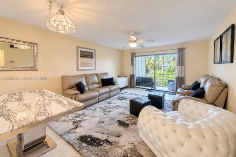 Condo à Hallandale Beach, Floride, 1 chambre  № 2365695