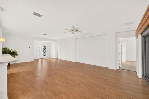 Villa ou maison à vendre à Summerfield, Floride: 3 chambres, 159.79 m2 № 2410185 - photo 8