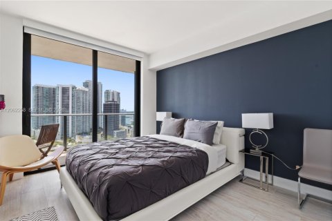 Condo in Miami, Florida, 2 bedrooms  № 2246889 - photo 10