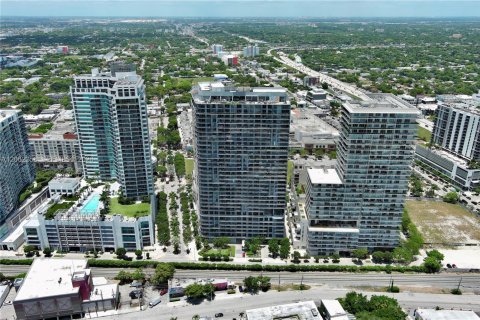 Condo in Miami, Florida, 2 bedrooms  № 2246889 - photo 23