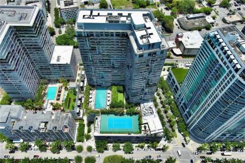 Condo in Miami, Florida, 2 bedrooms  № 2246889 - photo 22