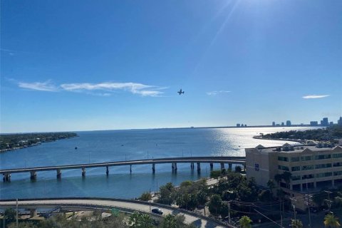 Condo in Tampa, Florida, 1 bedroom  № 2393772 - photo 10