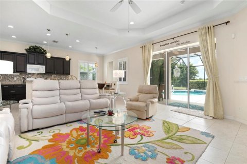 Villa ou maison à louer à Bradenton, Floride: 3 chambres, 204.38 m2 № 2381308 - photo 7