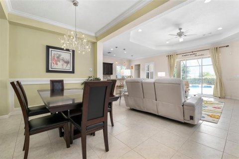 Villa ou maison à louer à Bradenton, Floride: 3 chambres, 204.38 m2 № 2381308 - photo 5