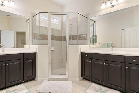 Villa ou maison à louer à Bradenton, Floride: 3 chambres, 204.38 m2 № 2381308 - photo 23