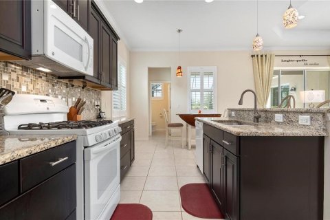 Villa ou maison à louer à Bradenton, Floride: 3 chambres, 204.38 m2 № 2381308 - photo 14
