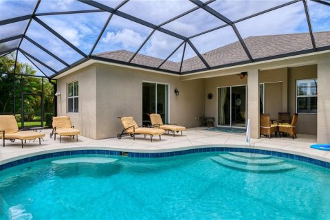 Villa ou maison à louer à Bradenton, Floride: 3 chambres, 204.38 m2 № 2381308 - photo 3