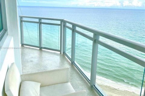 Condominio en venta en Miami Beach, Florida, 2 dormitorios, 135.17 m2 № 1979968 - foto 5