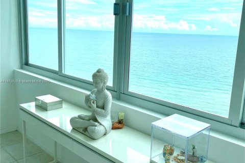 Condominio en venta en Miami Beach, Florida, 2 dormitorios, 135.17 m2 № 1979968 - foto 22