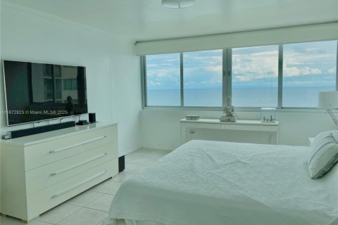 Condominio en venta en Miami Beach, Florida, 2 dormitorios, 135.17 m2 № 1979968 - foto 23