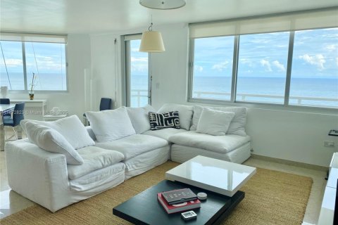 Condominio en venta en Miami Beach, Florida, 2 dormitorios, 135.17 m2 № 1979968 - foto 1
