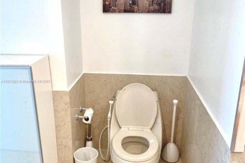 Condominio en venta en Miami Beach, Florida, 2 dormitorios, 135.17 m2 № 1979968 - foto 20