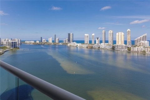Condo in Aventura, Florida, 3 bedrooms  № 2189993 - photo 9