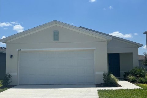 Villa ou maison à louer à Haines City, Floride: 3 chambres, 146.97 m2 № 1659189 - photo 1