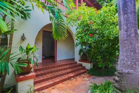 Condominio en alquiler en Miami Beach, Florida, 1 dormitorio, 41.81 m2 № 1937969 - foto 15