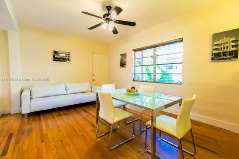Condominio en alquiler en Miami Beach, Florida, 1 dormitorio, 41.81 m2 № 1937969 - foto 3