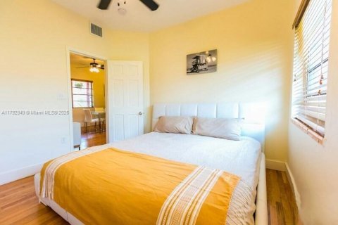 Condo in Miami Beach, Florida, 1 bedroom  № 1937969 - photo 10