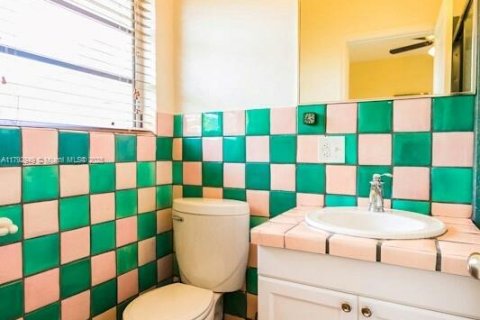 Condominio en alquiler en Miami Beach, Florida, 1 dormitorio, 41.81 m2 № 1937969 - foto 12