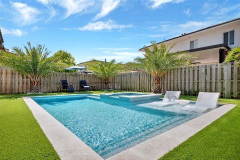 Villa ou maison à louer à Miami, Floride: 5 chambres, 206.15 m2 № 1941618 - photo 26