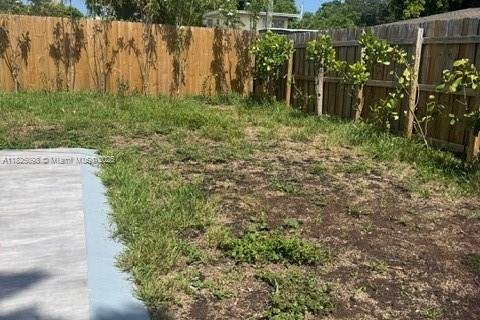 Commercial property in Hollywood, Florida 165.92 sq.m. № 1800995 - photo 16