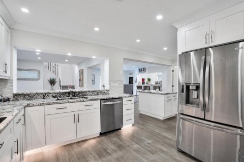 Casa en venta en Lighthouse Point, Florida, 6 dormitorios, 408.86 m2 № 2191889 - foto 12