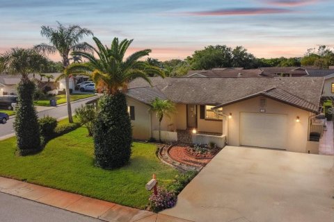 House in Port Richey, Florida 2 bedrooms, 127.09 sq.m. № 1907441 - photo 27