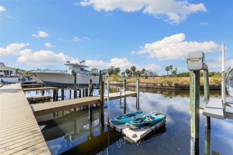 Touwnhouse à vendre à New Port Richey, Floride: 3 chambres, 233.18 m2 № 2214177 - photo 3