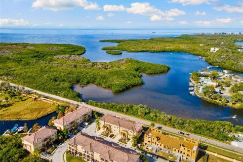 Touwnhouse à vendre à New Port Richey, Floride: 3 chambres, 233.18 m2 № 2214177 - photo 26