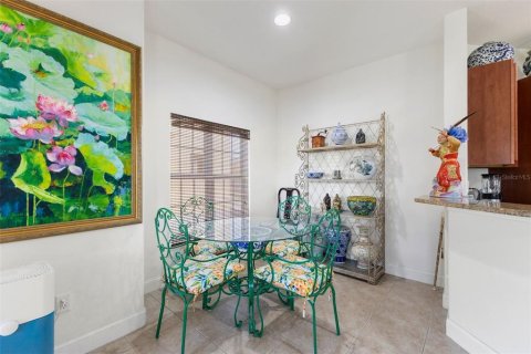 Touwnhouse à vendre à New Port Richey, Floride: 3 chambres, 233.18 m2 № 2214177 - photo 9