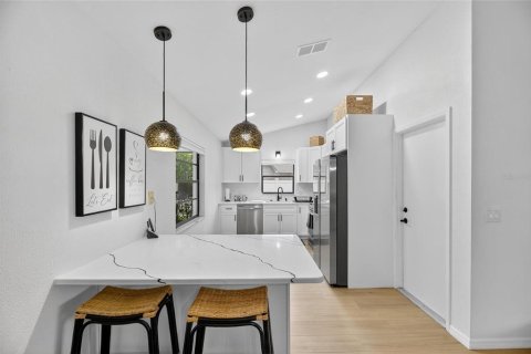 House in Spring Hill, Florida 2 bedrooms, 115.01 sq.m. № 1908025 - photo 6