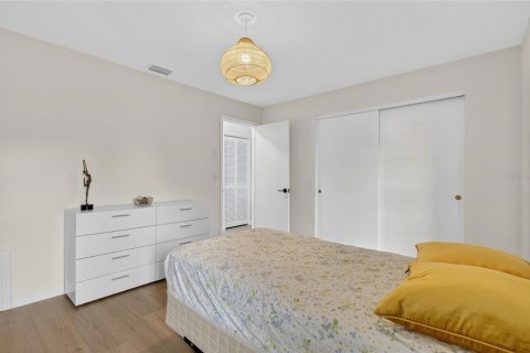 House in Spring Hill, Florida 2 bedrooms, 115.01 sq.m. № 1908025 - photo 25