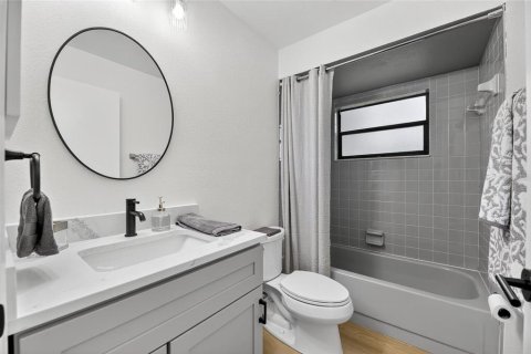 House in Spring Hill, Florida 2 bedrooms, 115.01 sq.m. № 1908025 - photo 27