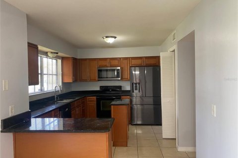 Touwnhouse à louer à Kissimmee, Floride: 2 chambres, 96.8 m2 № 1679536 - photo 3