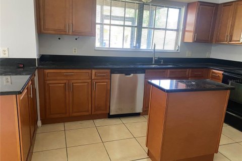 Touwnhouse à louer à Kissimmee, Floride: 2 chambres, 96.8 m2 № 1679536 - photo 6