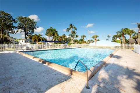 Villa ou maison à vendre à West Palm Beach, Floride: 4 chambres, 190.17 m2 № 2071233 - photo 20